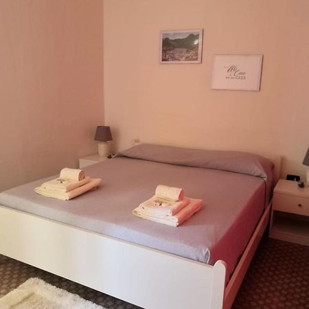 Monolocale Nel Centro Storico Bed and Breakfast Aieta Kamer foto