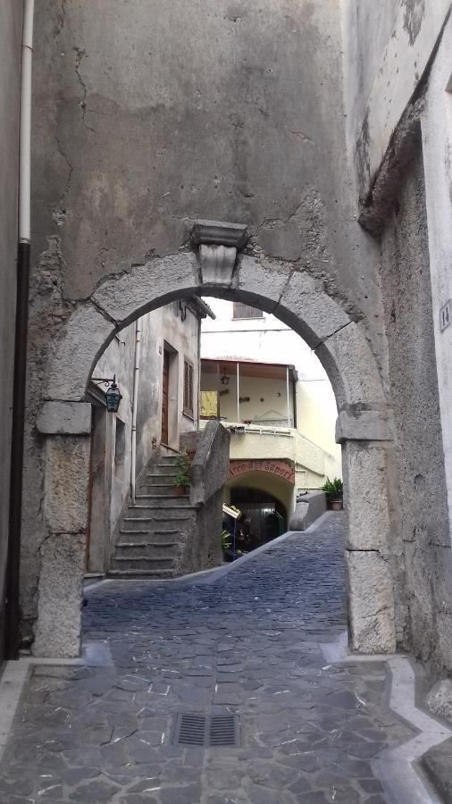 Monolocale Nel Centro Storico Bed and Breakfast Aieta Buitenkant foto