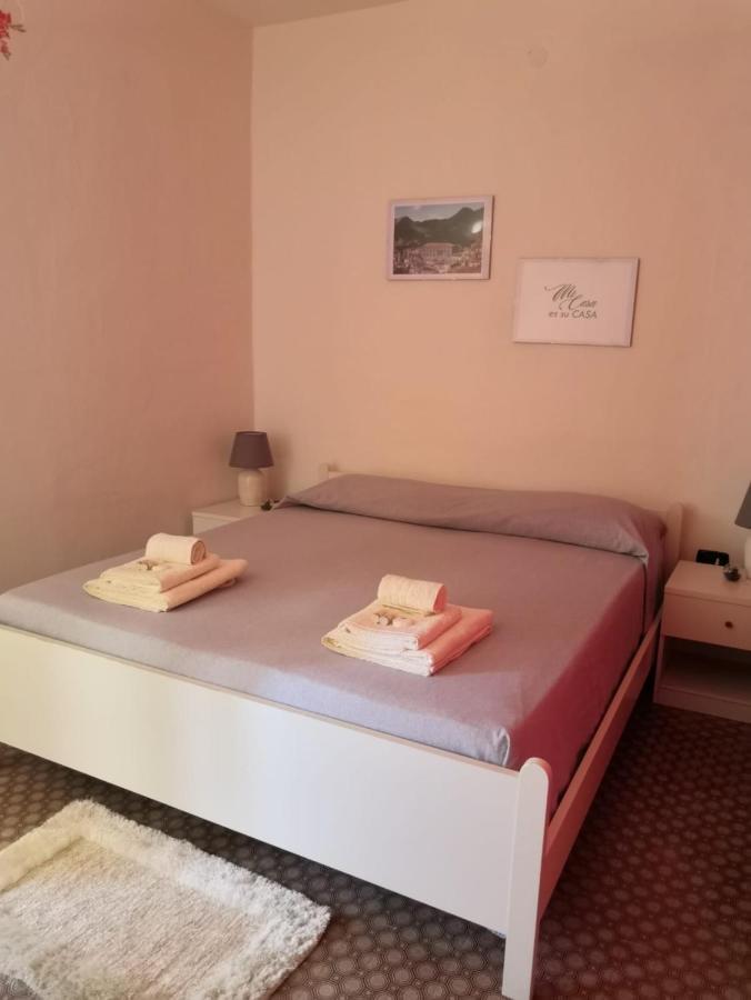Monolocale Nel Centro Storico Bed and Breakfast Aieta Kamer foto